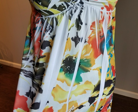 Floral Maxi Halter dress - Picture 3 of 7
